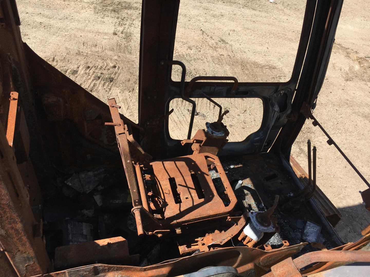 ./imagenes/INVOICE/2019/17205/EXCAVADORA KOBELCO SK210LC-10 (9).JPG